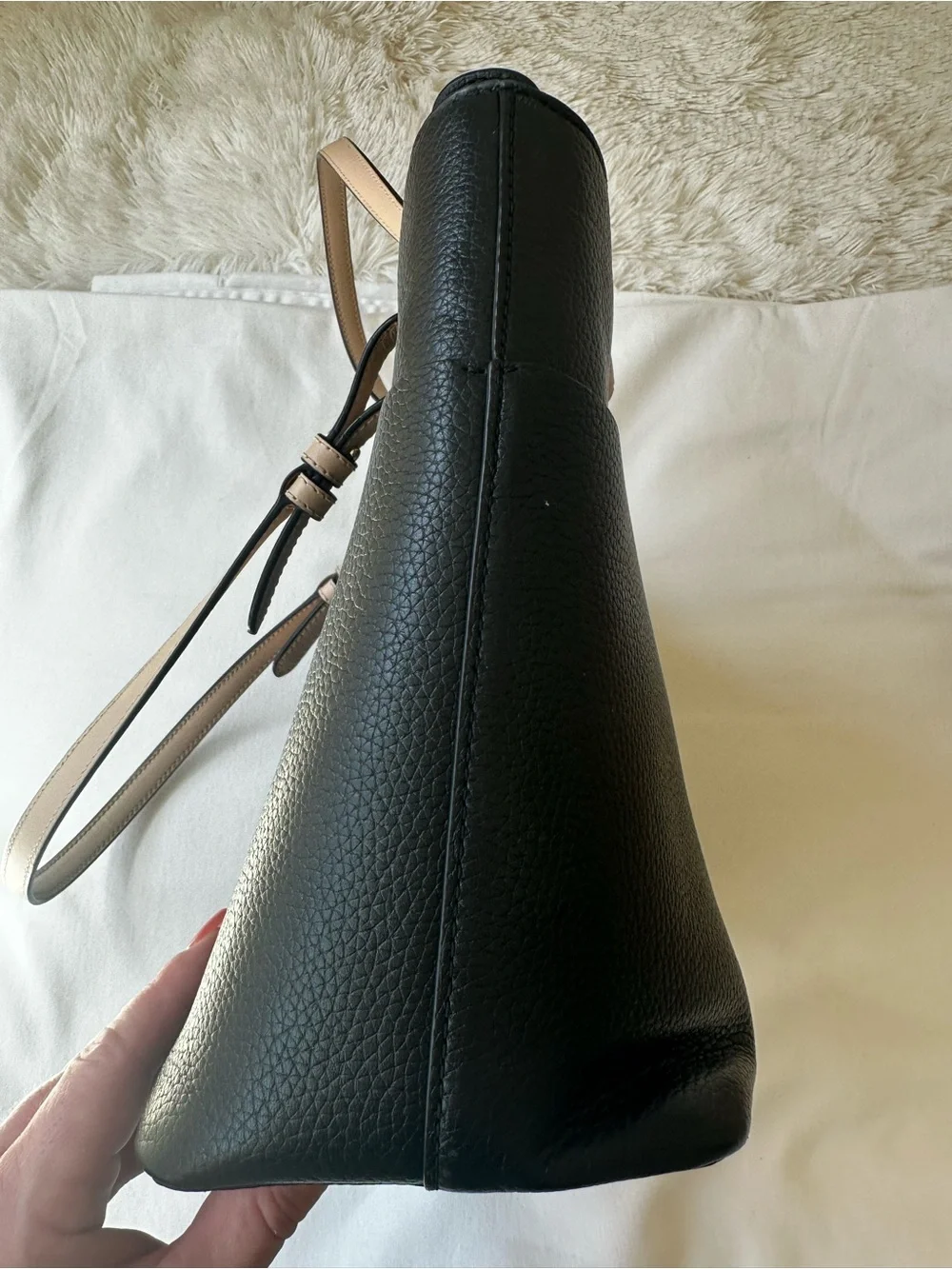 MICHAEL KORS Bedford Medium Black Pebbled Leather Tote Shoulder Bag Pockets